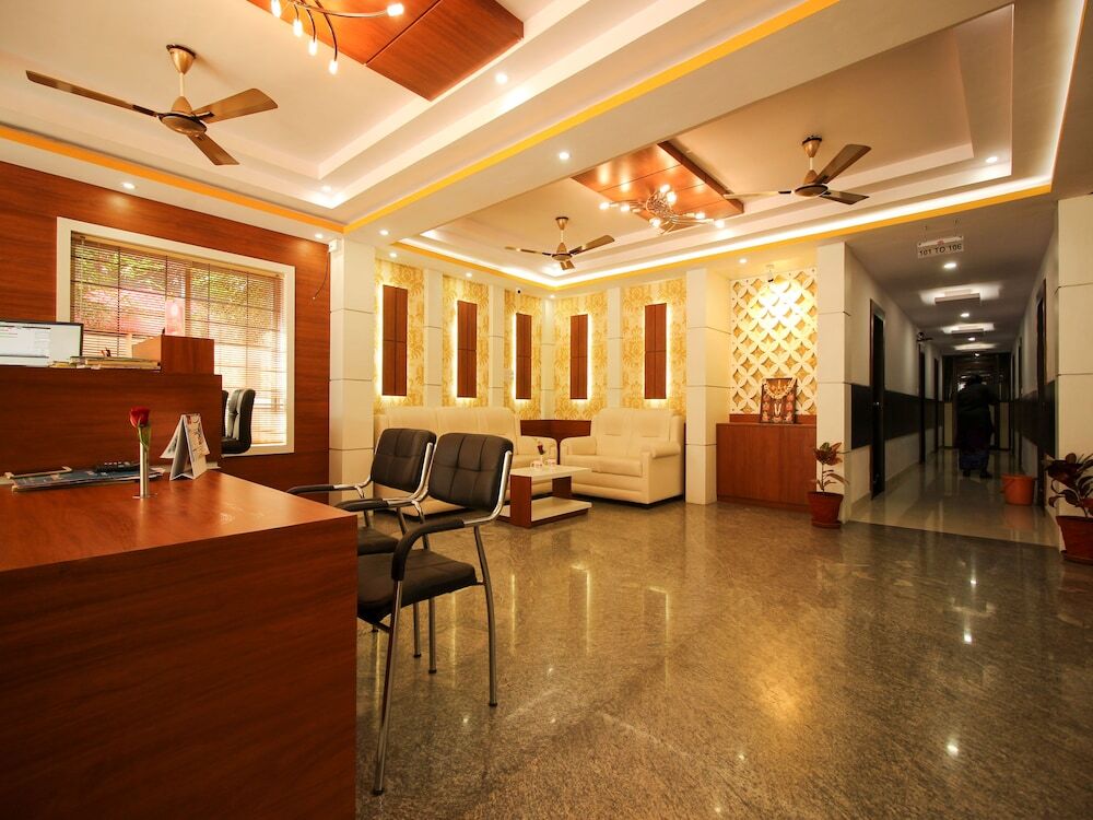 OYO 7875 Prakaash Comforts - carbon neutral hotel in Mysore