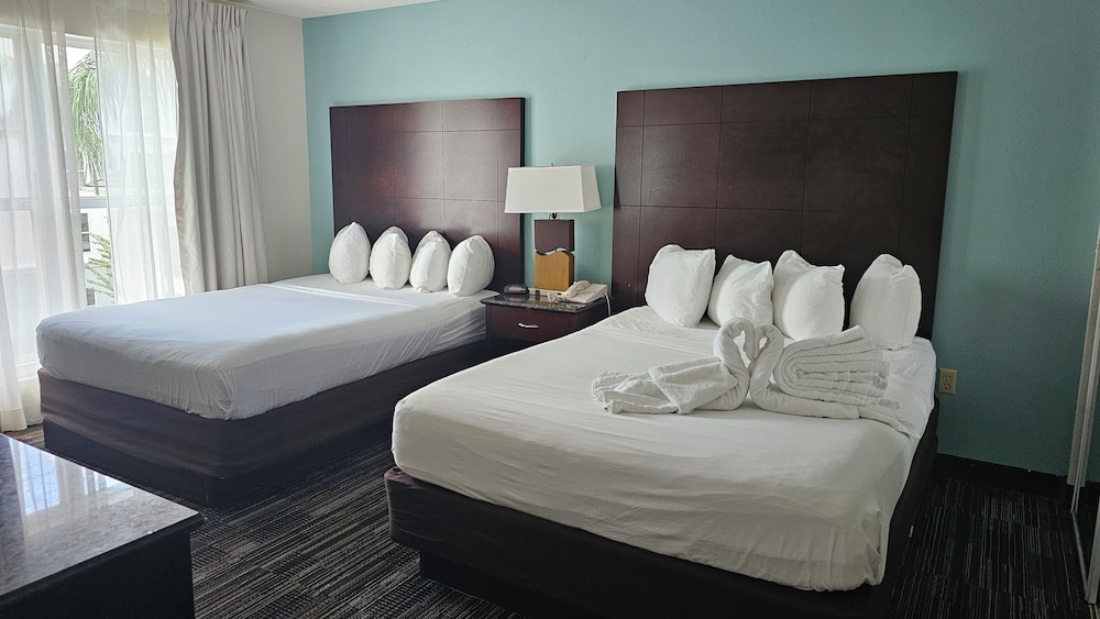 Montreal Suites Orlando By Ihg - photo 7