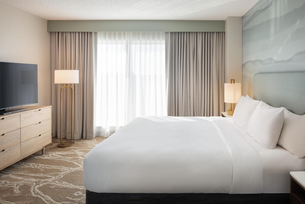 Embassy Suites by Hilton San Marcos Hotel Conference Center - photo 17