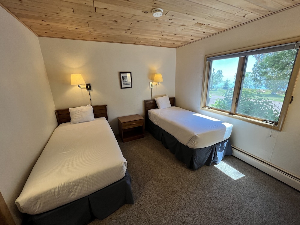 Thomsonite Beach Inn - photo 53