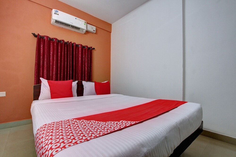 OYO 22441 Hotel Shanthala Boarding And Lodge in Mangalore, India