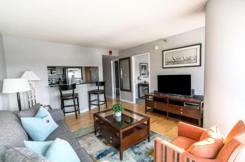 Spacious Apt Downtown — 4-Star Luxury Hotel in Stamford, United States