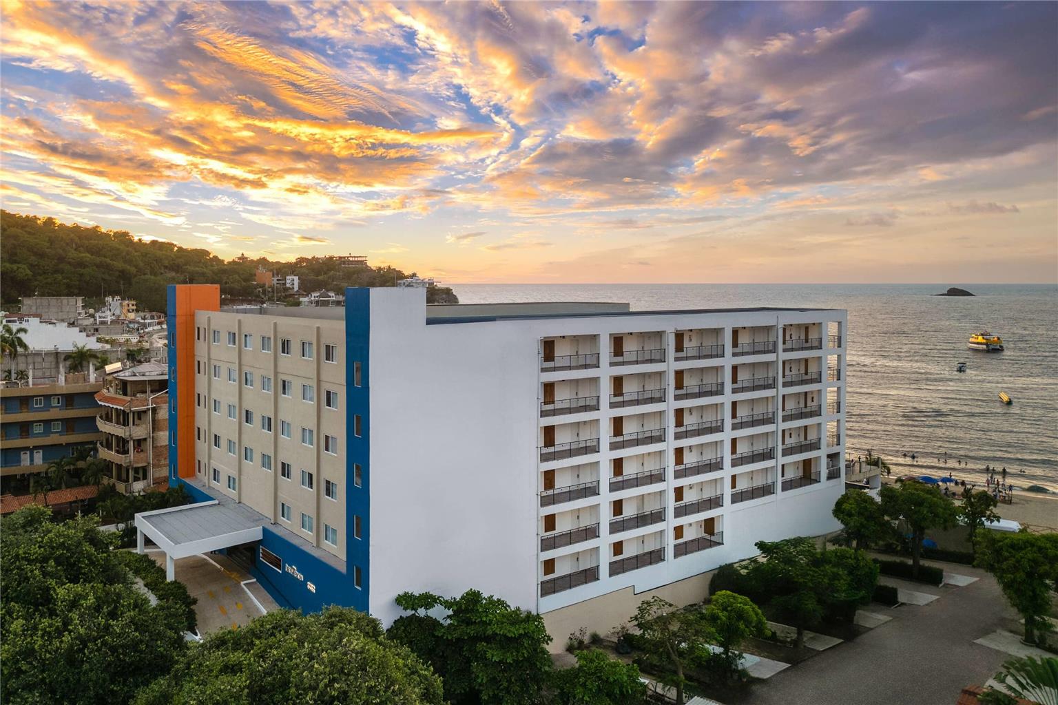 Decameron La Marina Guayabitos Ramada All Inclusive Resort