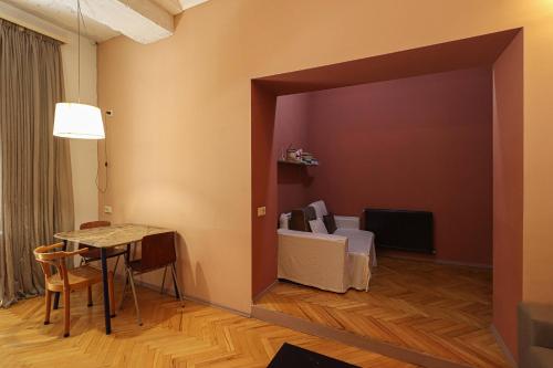 Spacious 1BR Apartment In The Heart of Tbilisi