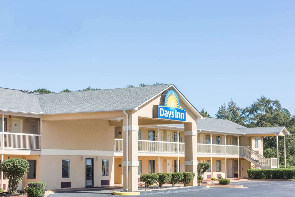 Days Inn by Wyndham Royston - featured photo