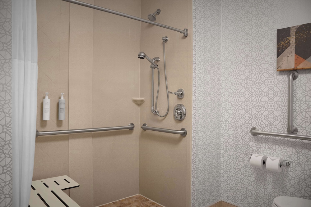 Hampton Inn & Suites Williston - photo 26