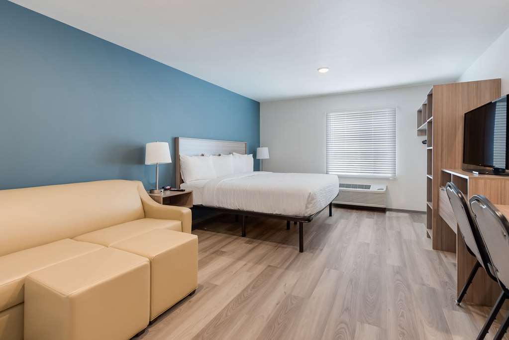 WoodSpring Suites Meridian - photo 16