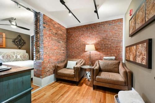 The Lofts at Church Street #102 — 4-Star Luxury Hotel in Asheville, United States