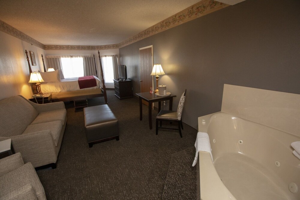 Hotel Grand Victorian - photo 10