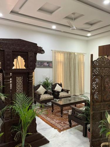 Karni Nivvas Luxury Redefined — 4-Star Luxury Hotel in Udaipur, India