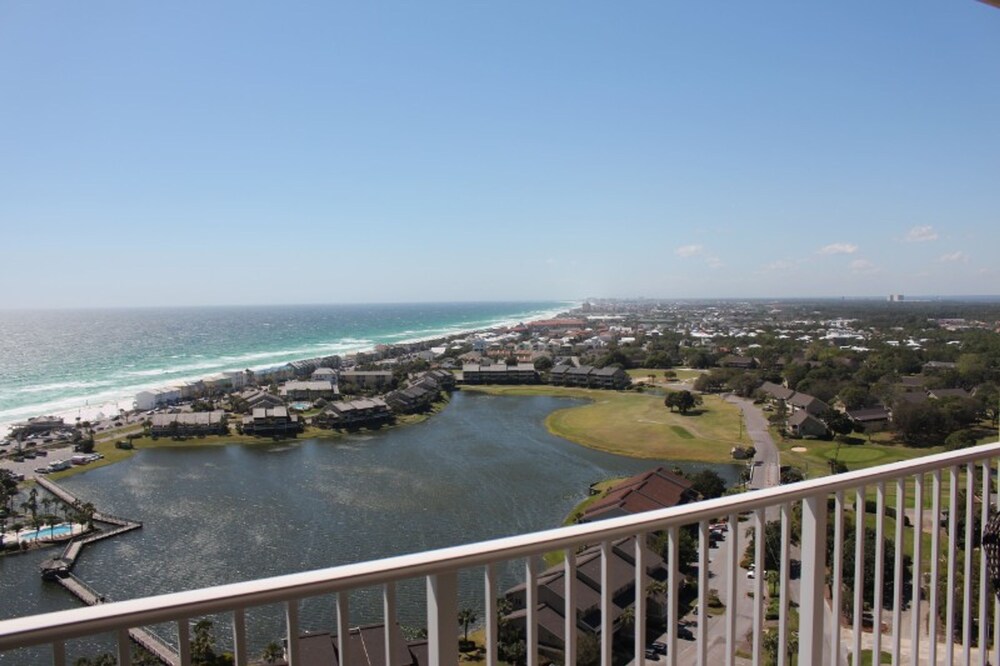 Ariel Dunes II by Seascape Resort in Miramar Beach, United States