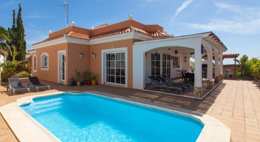 Villa Sandra — 4-Star Luxury Hotel in Antigua, Spain