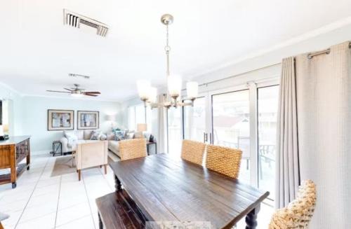 Regency Cabanas Unit E6 in Gulf Breeze, United States