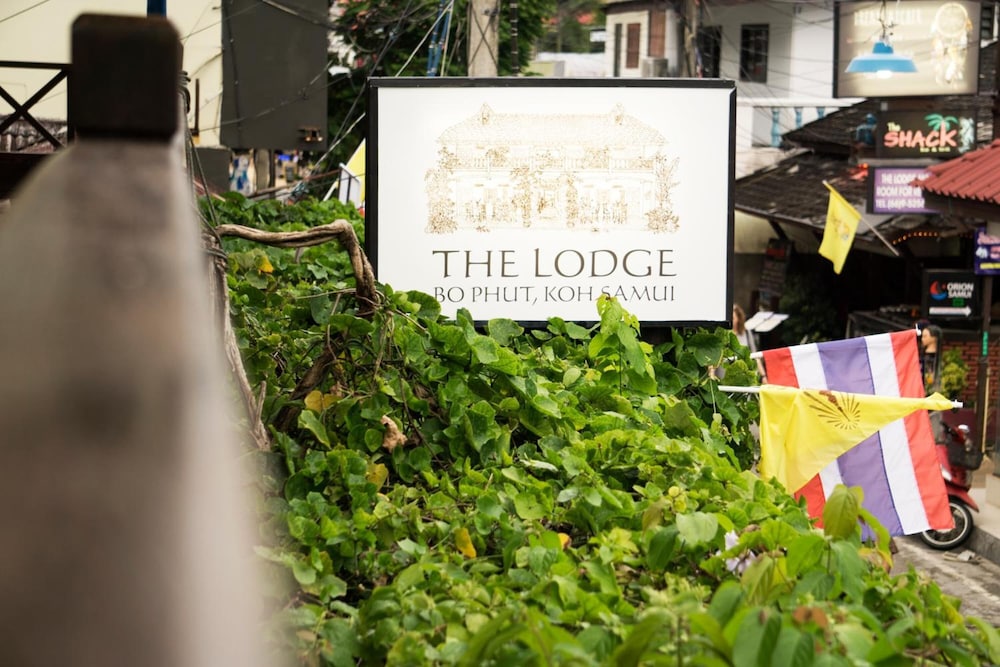 The Lodge — 4-Star Luxury Hotel in Koh Samui, Thailand