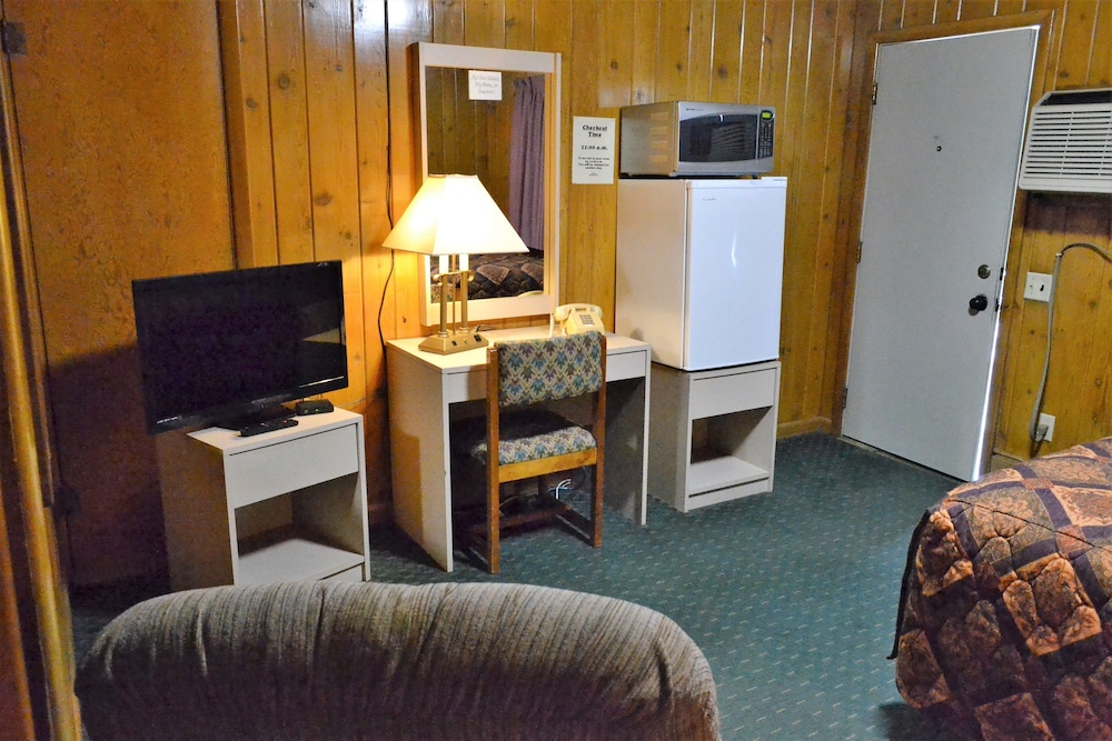Innkeeper Motel - photo 39