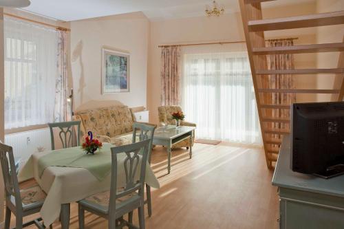 Fewo Rosenhof 13 in Ostseebad Kuehlungsborn, Germany