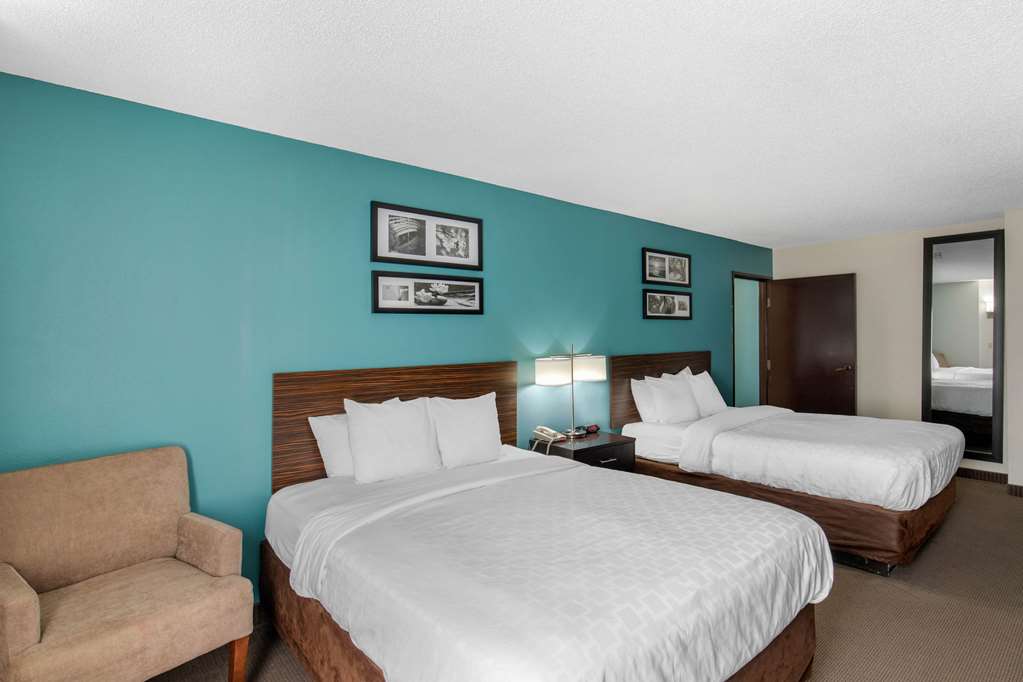 Clarion Inn & Suites DFW North - photo 16