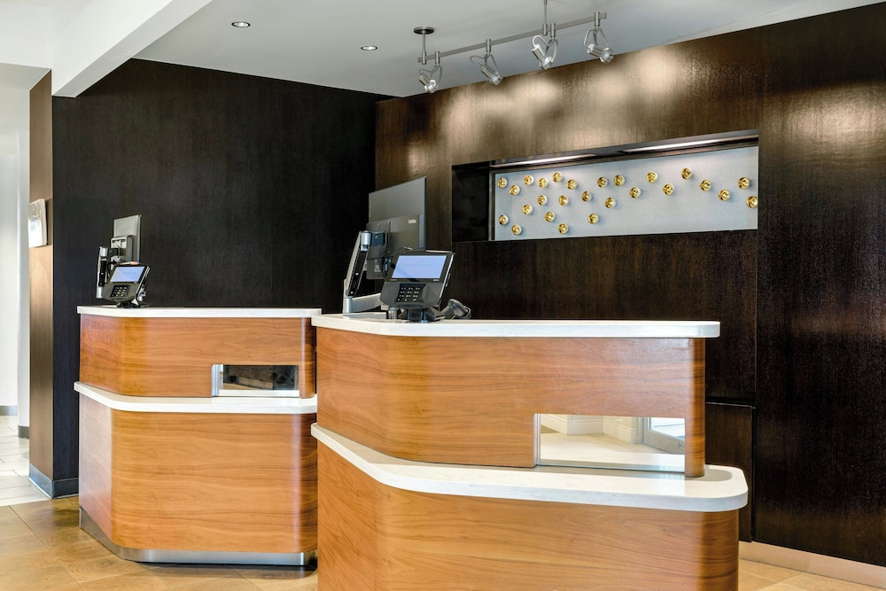 Courtyard by Marriott St. Louis St. Peters - photo 4