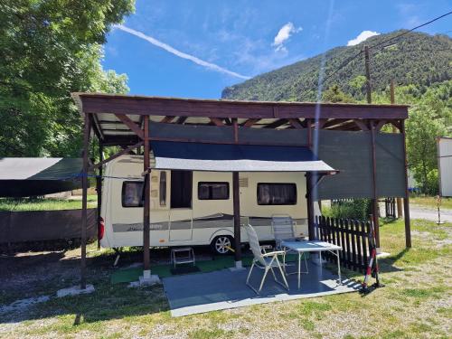 Magnifique Grande Caravane Aux Gorges de Daluis - carbon neutral hotel in Unknown City