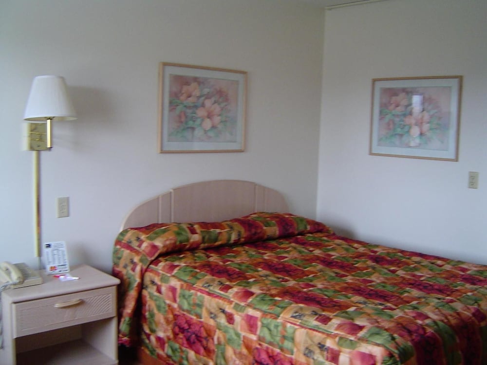 Heritage Inn - photo 21