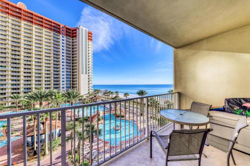 Shores of Panama by Vacasa - carbon neutral hotel in Panama City Beach