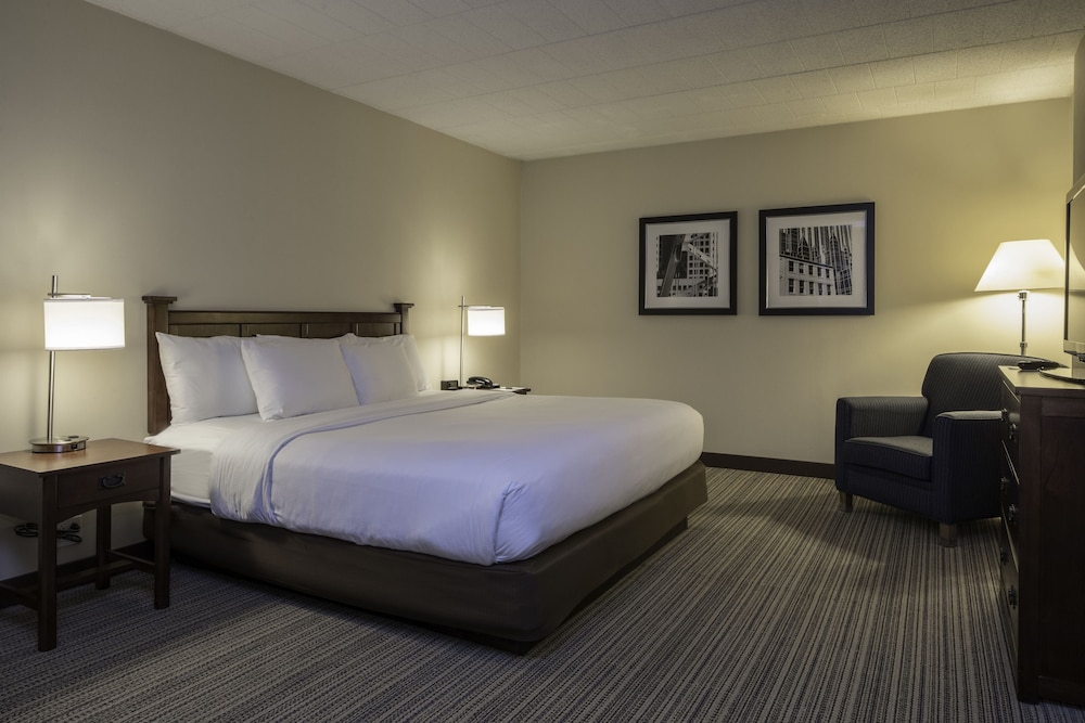 DoubleTree by Hilton Pittsburgh Cranberry - photo 24
