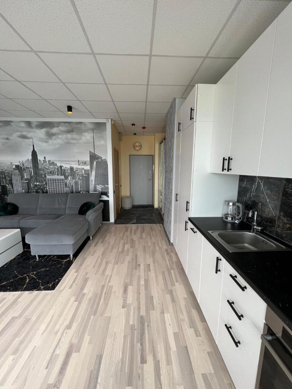 Krasta Home Apartament Parking & With City & River View — 4-Star Luxury Hotel in Riga, Latvia