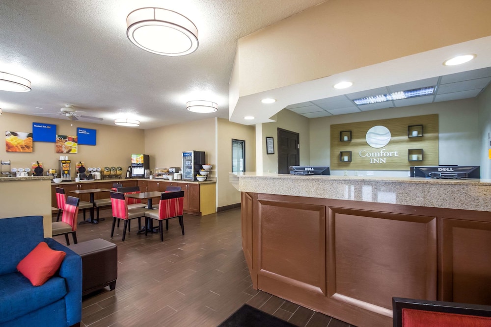 Quality Inn & Suites Green Bay Ashwaubenon - photo 36