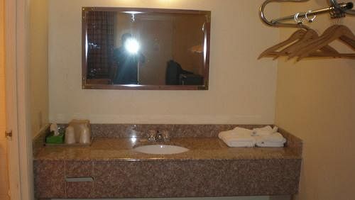 Royal Inn Crossville - photo 6