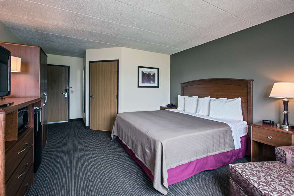 AmericInn by Wyndham Grundy Center - photo 11
