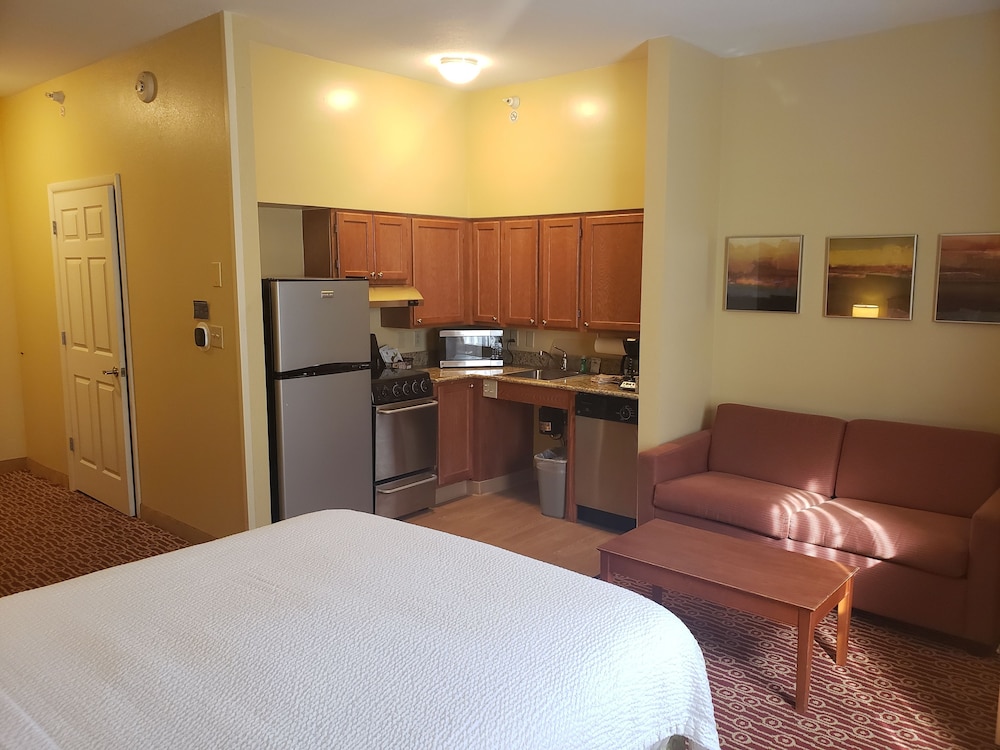 Hawthorn Extended Stay by Wyndham Cincinnati NE Mason - photo 15