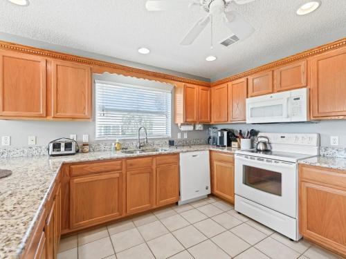 1103 Z2b Village Santo Domingo By Remax Premier in Lady Lake, United States