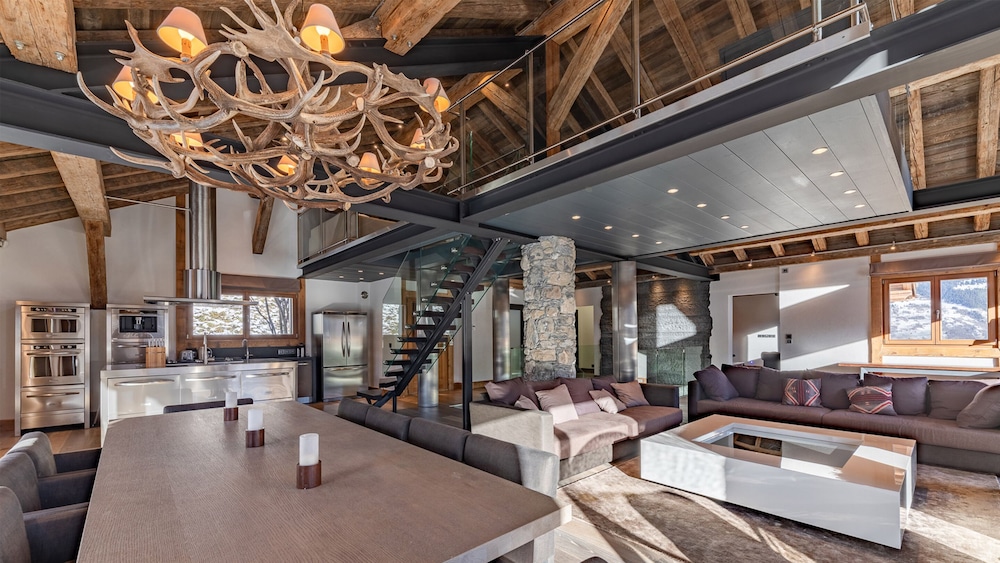 MGM Hôtels & Résidences Chalet Apsara — 5-Star Luxury Hotel in Les Allues, France