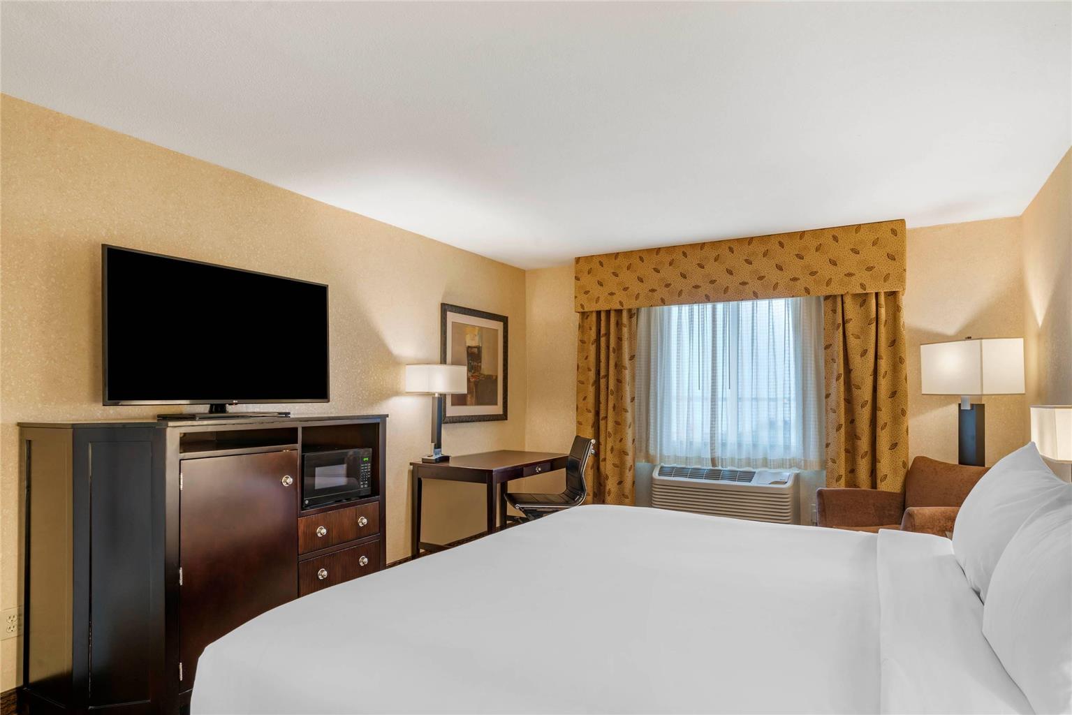 Lloyd Hotel Astoria Bayfront Ascend Hotel Collection OR - photo 13