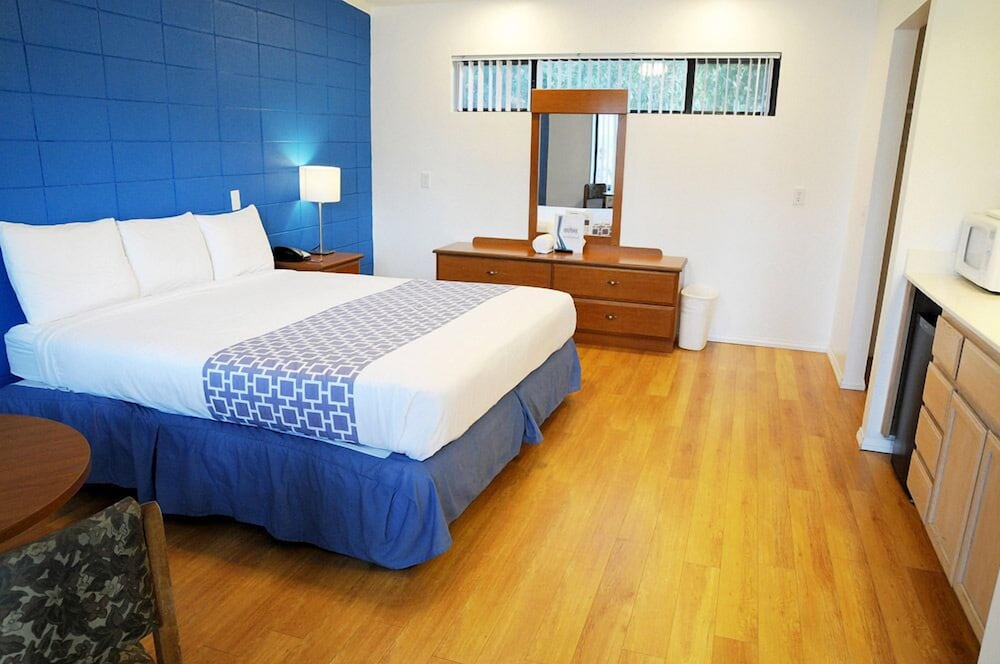 CCBC Resort Hotel A Gay Men's Resort - photo 21