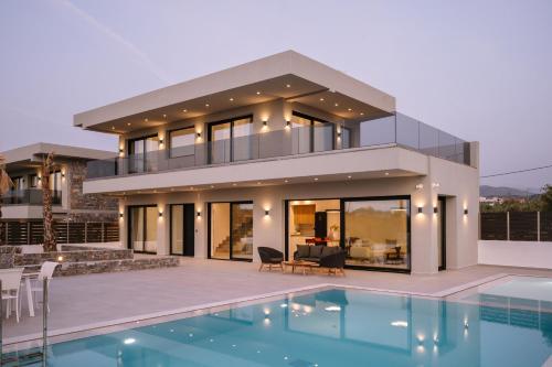 Villa Evi & Villa Eugenia 3BD Luxury Villas by Temma Villas — 4-Star Luxury Hotel in Hersonissos, Greece