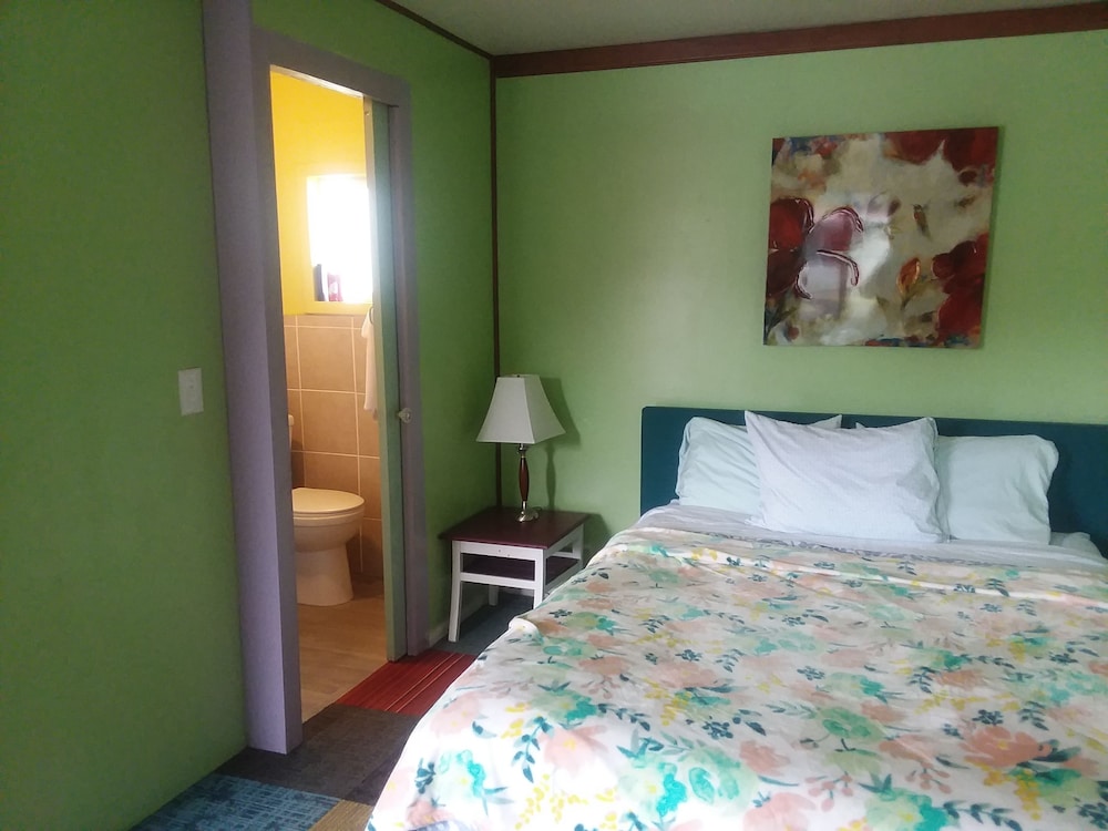 Shiny Motel - photo 4