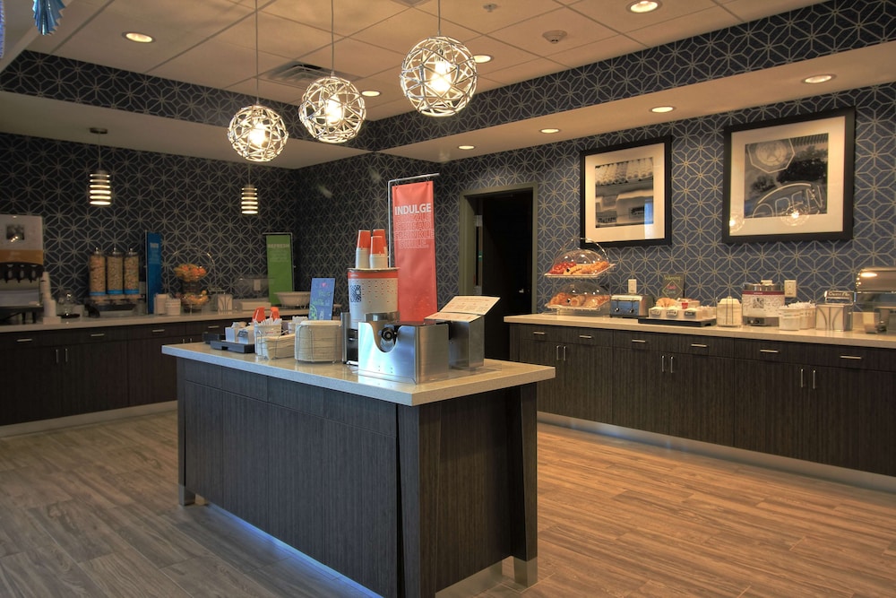 Hampton Inn West Plains - photo 29
