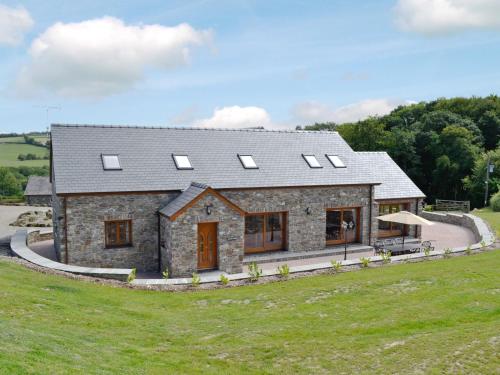 The Stable Om4 — hotel in Llanarth