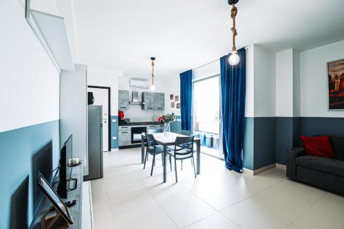 Holiday House America Appartamento New York — 4-Star Luxury Hotel in Naples, Italy