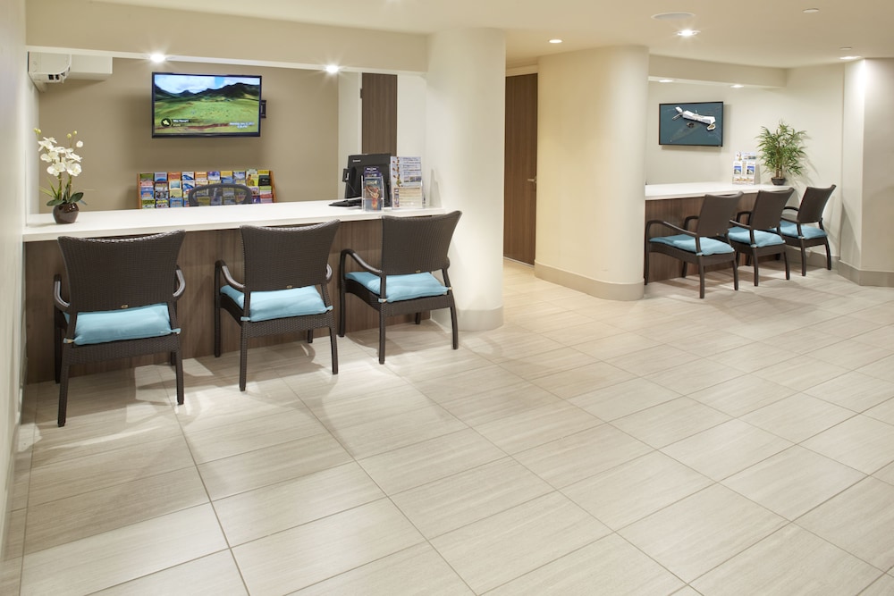 Holiday Inn Express Waikiki by IHG - photo 78