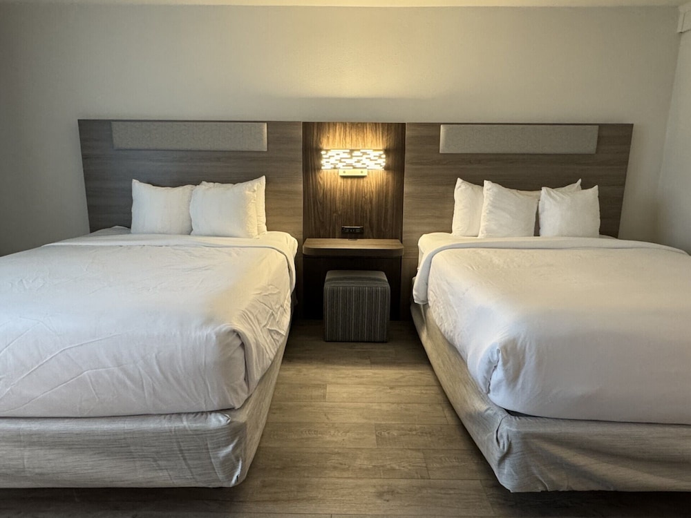 Holiday Inn Express Denver Central North by IHG - photo 15