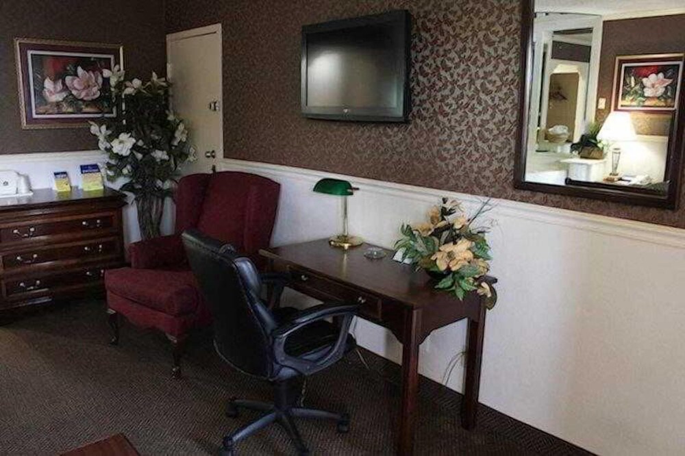 Best Western Music City Inn - photo 23