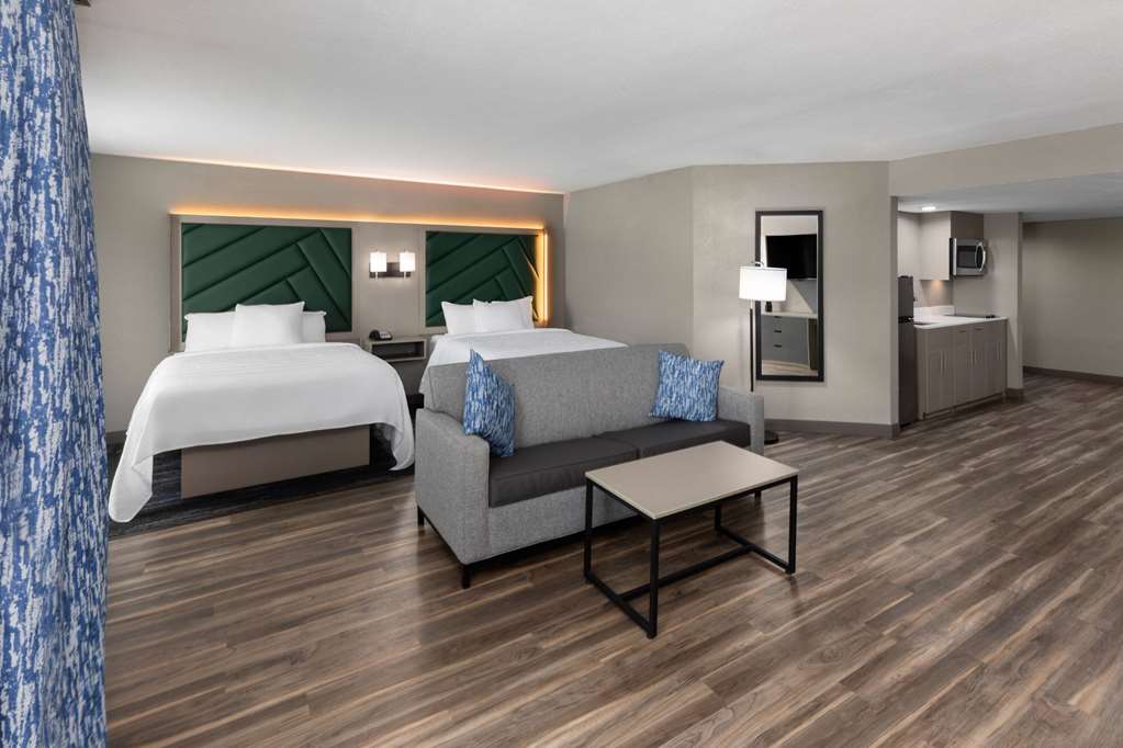 Wingate by Wyndham Sulphur Near Lake Charles - photo 28