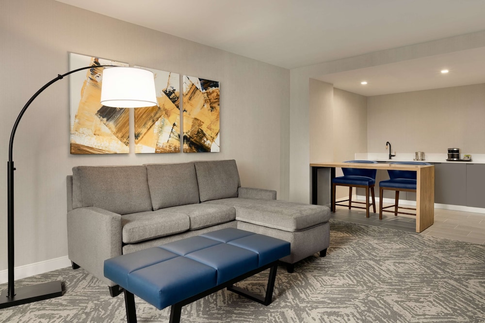 DoubleTree by Hilton Canton Downtown - photo 23