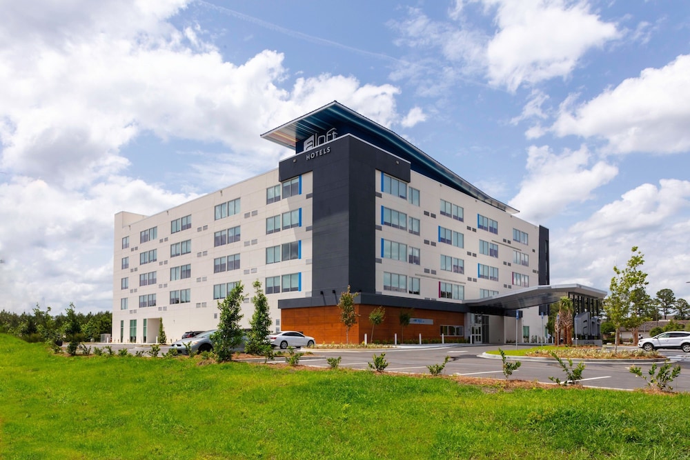 Aloft Savannah Airport - photo 26