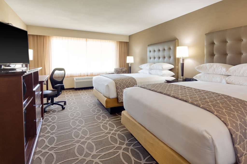 Drury Inn & Suites Dallas Frisco - photo 21
