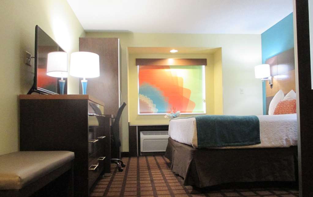 Best Western Plus Harrisburg Mechanicsburg - photo 12