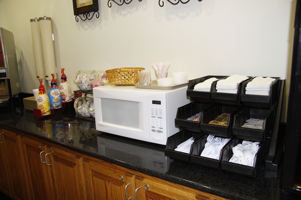 Horizon Inn and Suites - photo 37