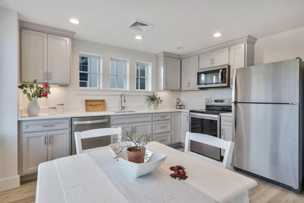 Harbourtown Suites - photo 32